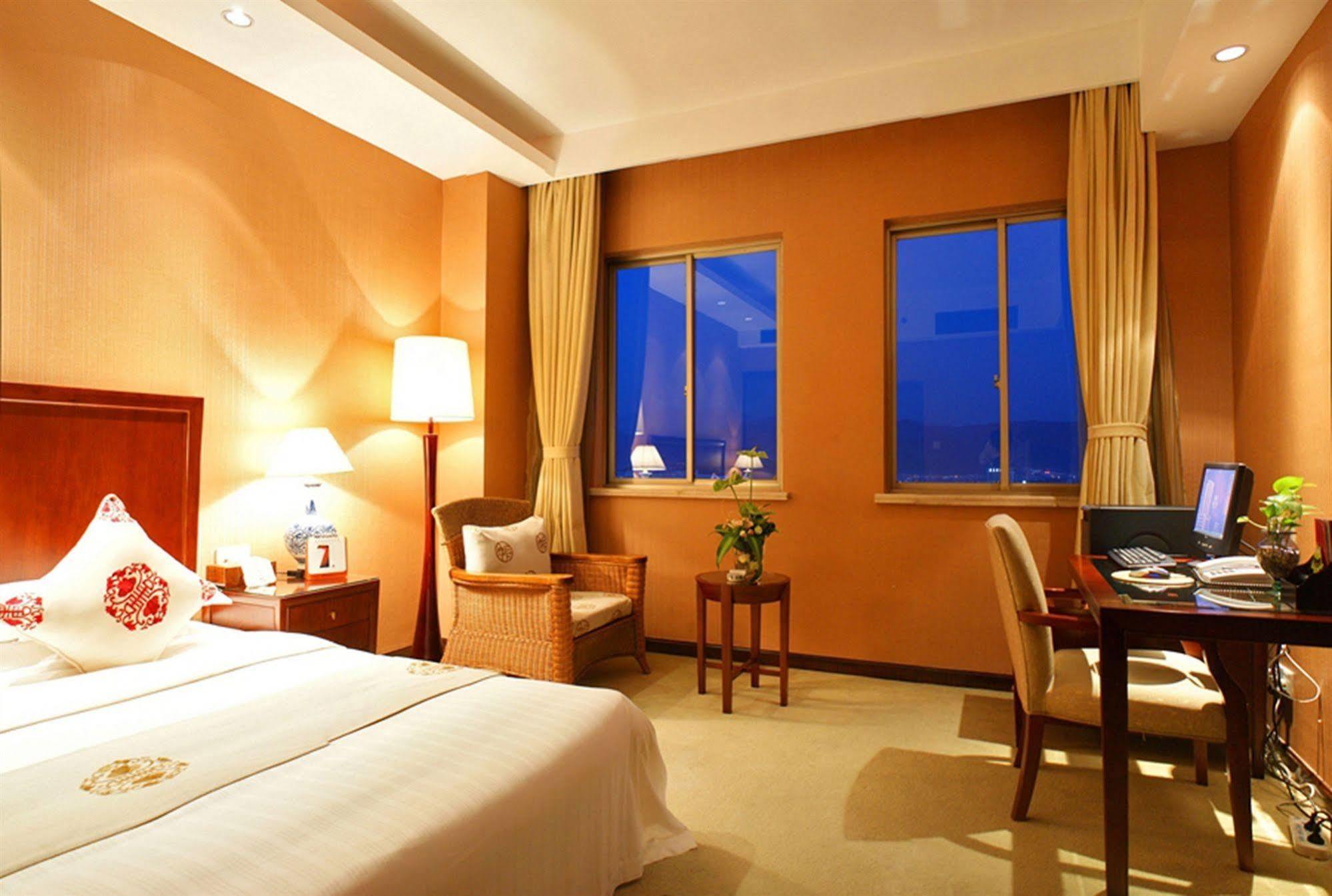 Yiwu Yi He Hotel Eksteriør bilde